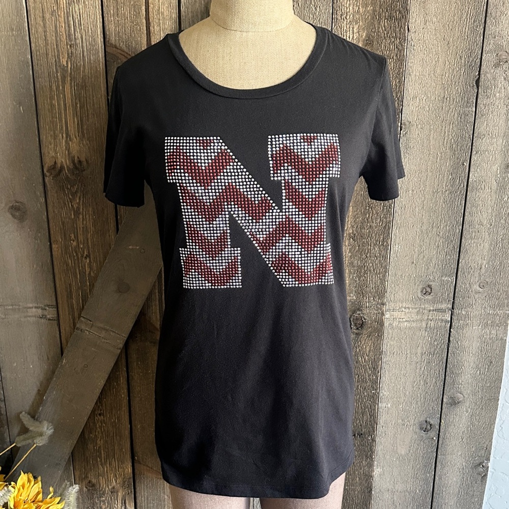 Nebraska Rhinestone “N” Graphic Tee Black Red Silver Game Day Shirt Size Medium